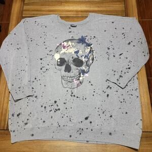Torrid LS Grey Sweatshirt Paint Splatter Skull - Size 3